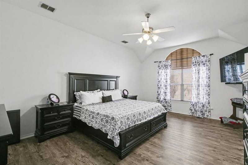 7924 Branch Hollow Trail, Fort Worth TX 76123 - Photo 11