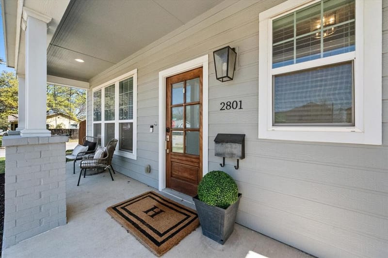2801 Livingston Avenue, Fort Worth TX 76110 - Photo 3