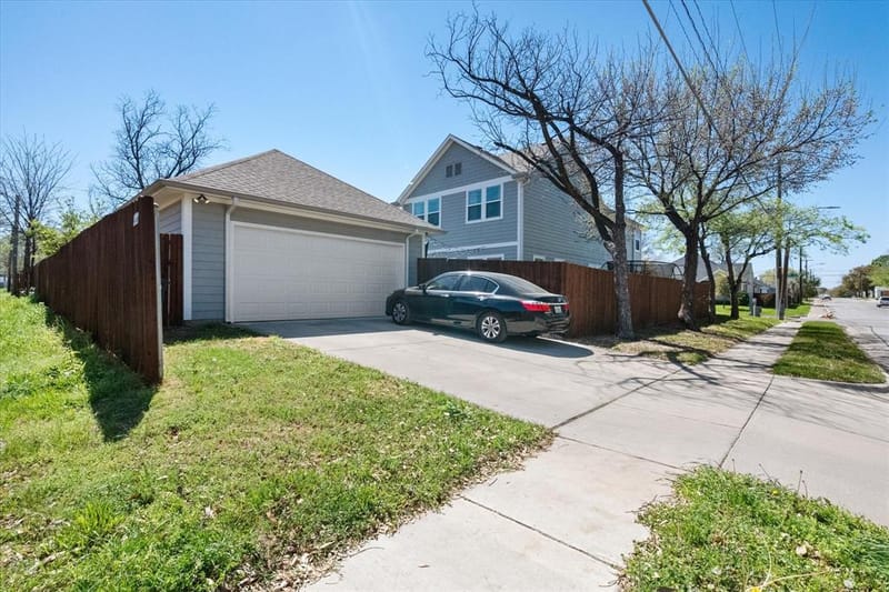 2801 Livingston Avenue, Fort Worth TX 76110 - Photo 29