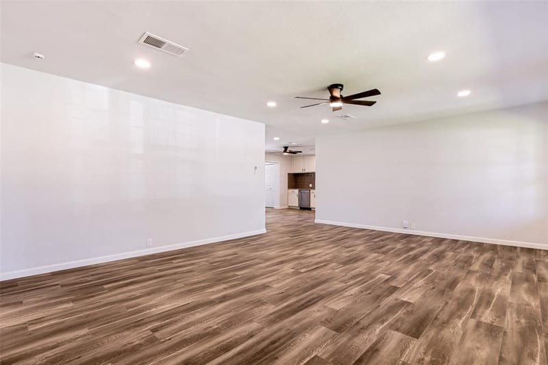 1706 E Garnett Street, Gainesville TX 76240 - Photo 6