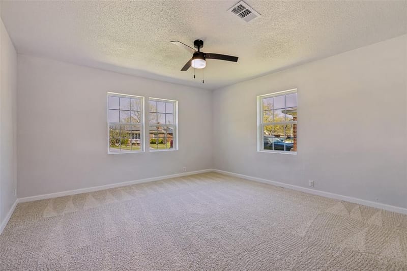 1706 E Garnett Street, Gainesville TX 76240 - Photo 12
