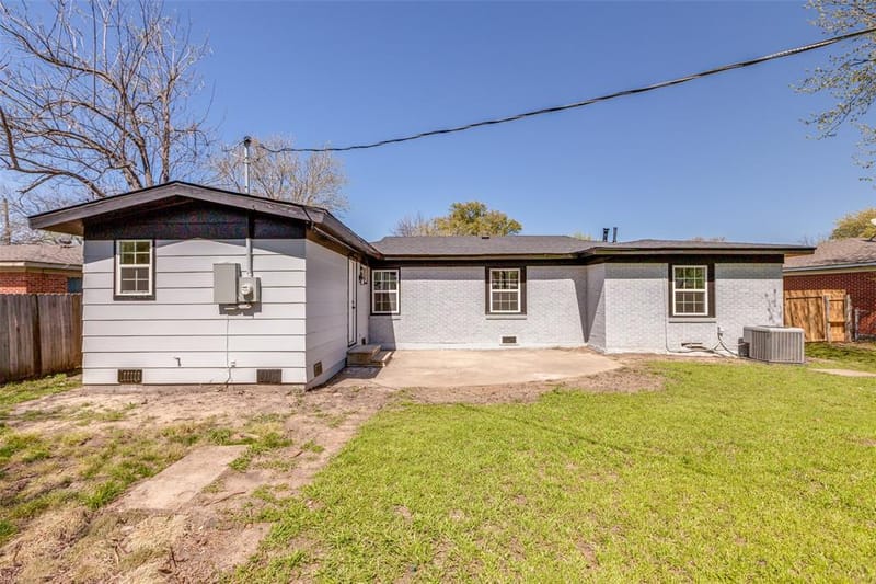 1706 E Garnett Street, Gainesville TX 76240 - Photo 22