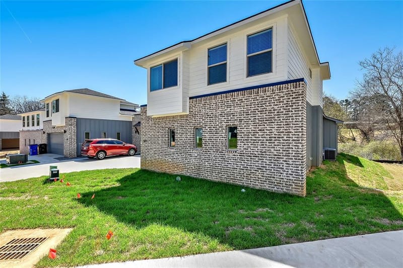3260 Crawford # 401, Denison TX 75020 - Photo 4