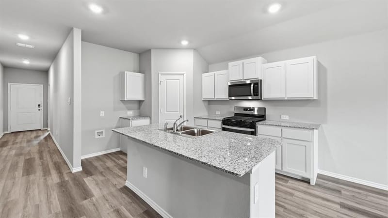 1920 CHEROKEE Lane, Cleburne TX 76033 - Photo 3
