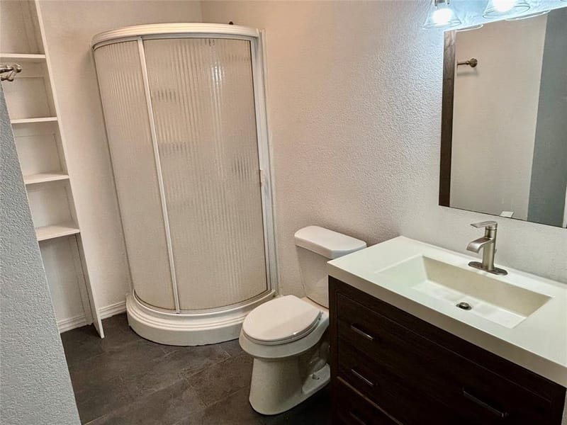 607 Baylor Street, Nocona TX 76255 - Photo 2
