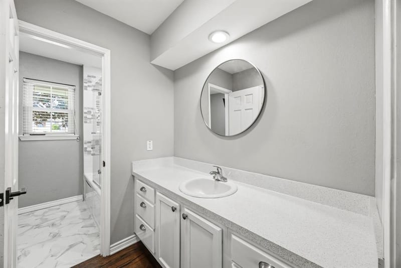 1636 W Red Bird Lane, Dallas TX 75232 - Photo 17