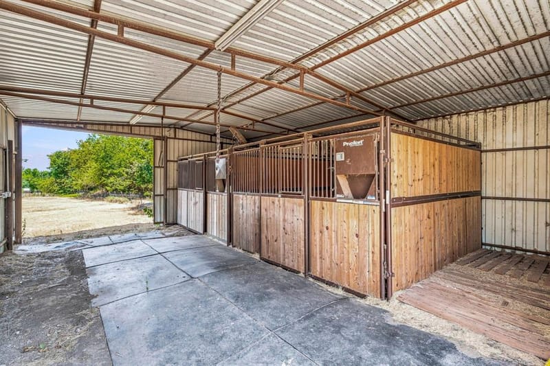 230 Private Road 2174, Decatur TX 76234 - Photo 31