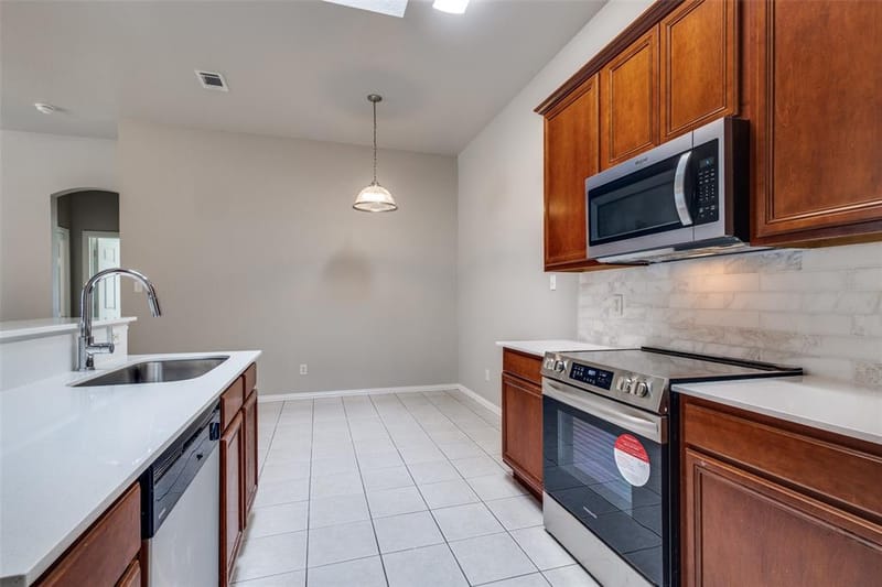 1302 Poinsettia Boulevard, Denton TX 76208 - Photo 12