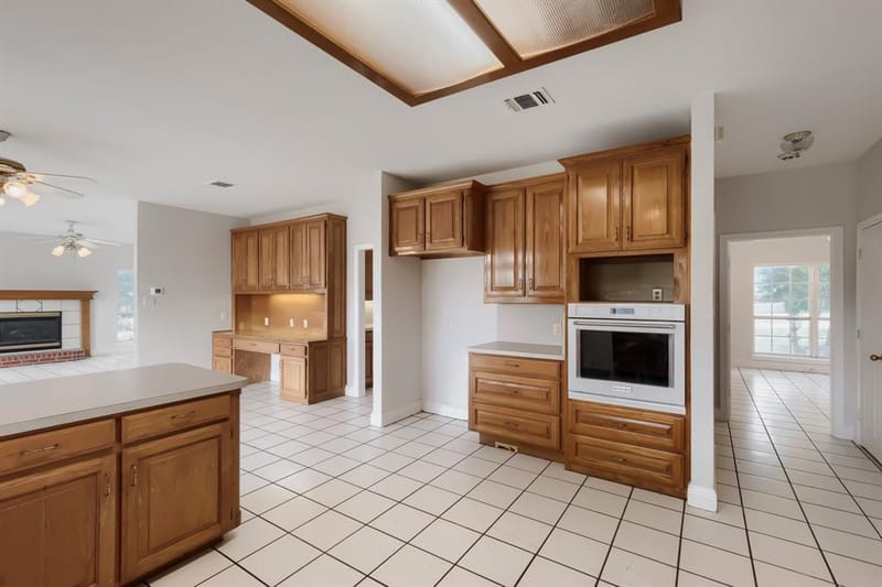 2508 Colt Lane, Crowley TX 76036 - Photo 10