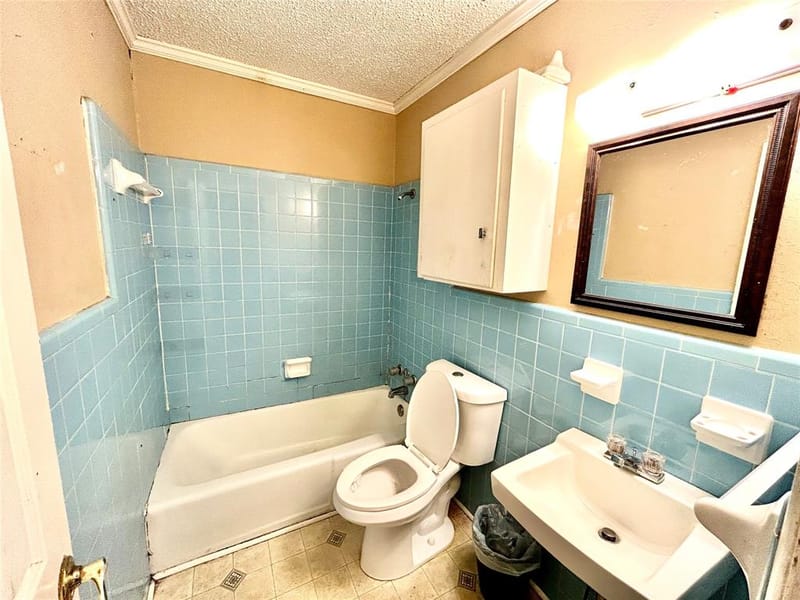303 N Caesar Street, Ennis TX 75119 - Photo 12