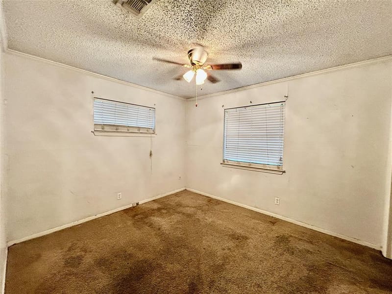 303 N Caesar Street, Ennis TX 75119 - Photo 10