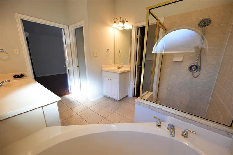 7410 Woodsprings Drive, Garland TX 75044 - Photo 12