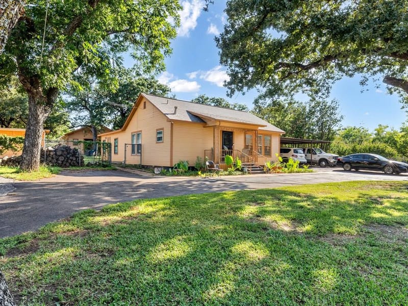 3002 Mecca Street, Fort Worth TX 76119 - Photo 2