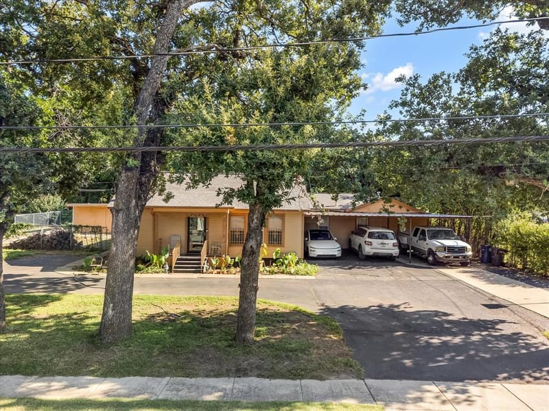 3002 Mecca Street, Fort Worth TX 76119