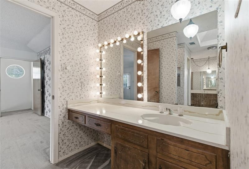 2326 Forest Hills Road, Grapevine TX 76051 - Photo 24