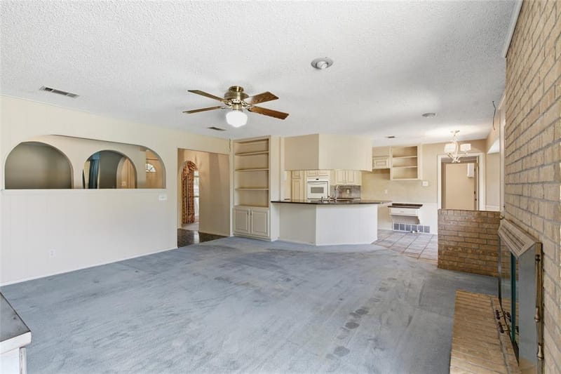 2326 Forest Hills Road, Grapevine TX 76051 - Photo 10