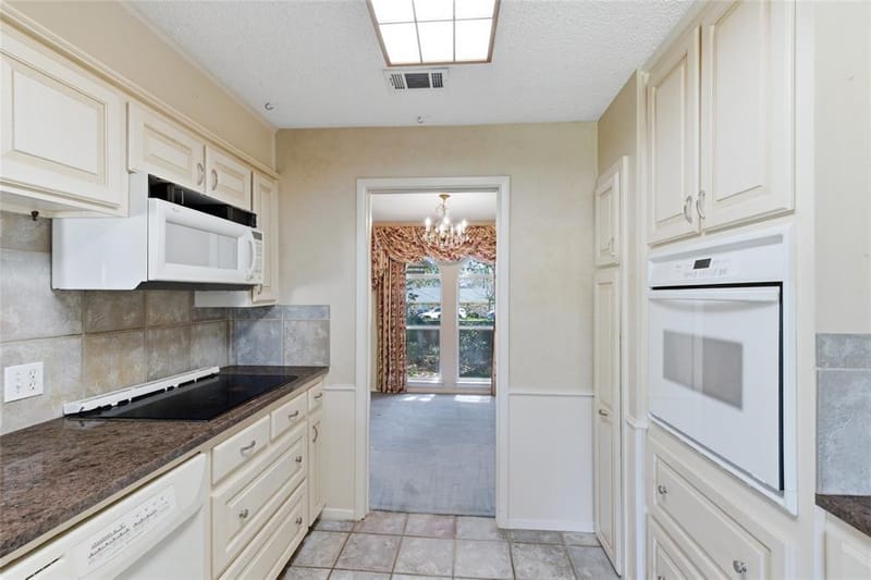2326 Forest Hills Road, Grapevine TX 76051 - Photo 15