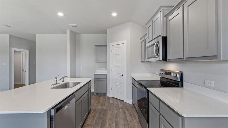2612 GOLDFINCH Drive, Denton TX 76205 - Photo 5