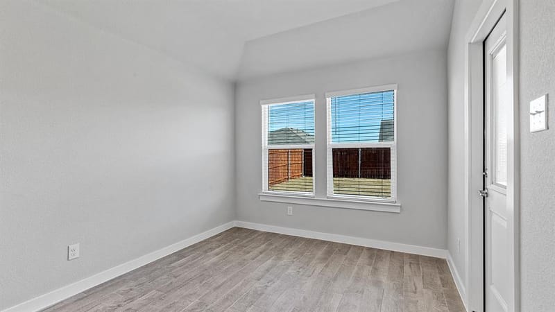 2612 GOLDFINCH Drive, Denton TX 76205 - Photo 9