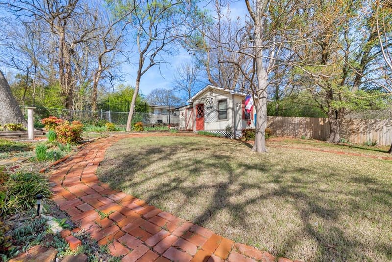 616 Kessler Boulevard, Sherman TX 75092 - Photo 31