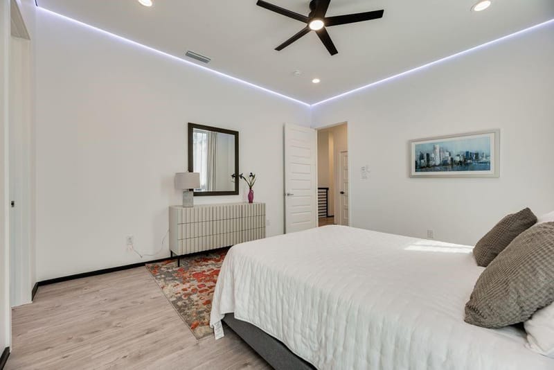 3415 Chihuahua Avenue, Dallas TX 75212 - Photo 17
