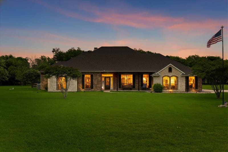 281 High Plains Trail, Royse City TX 75189 - Photo 2