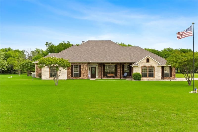 281 High Plains Trail, Royse City TX 75189