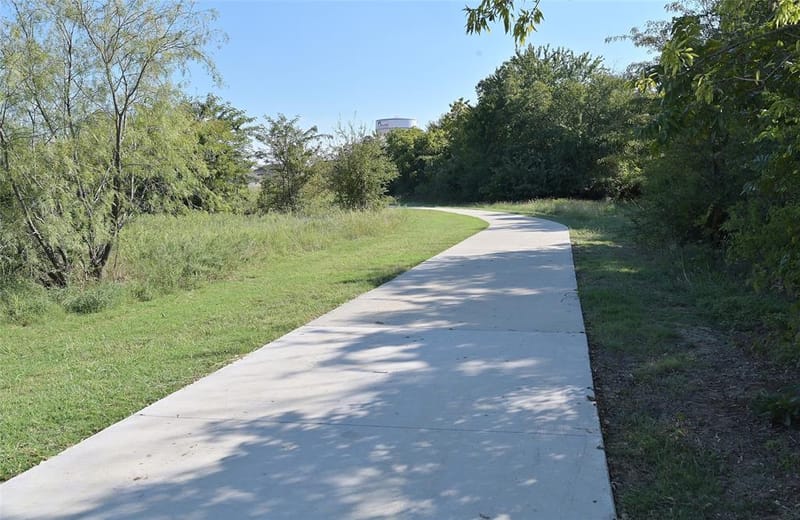 2616 GOLDFINCH Drive, Denton TX 76205 - Photo 36