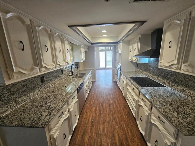 1340 Grand Teton Drive, DeSoto TX 75115 - Photo 4