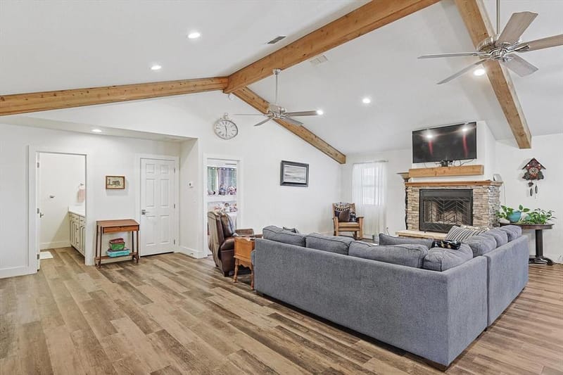 1161 Lynn Creek Road, Jacksboro TX 76458 - Photo 11