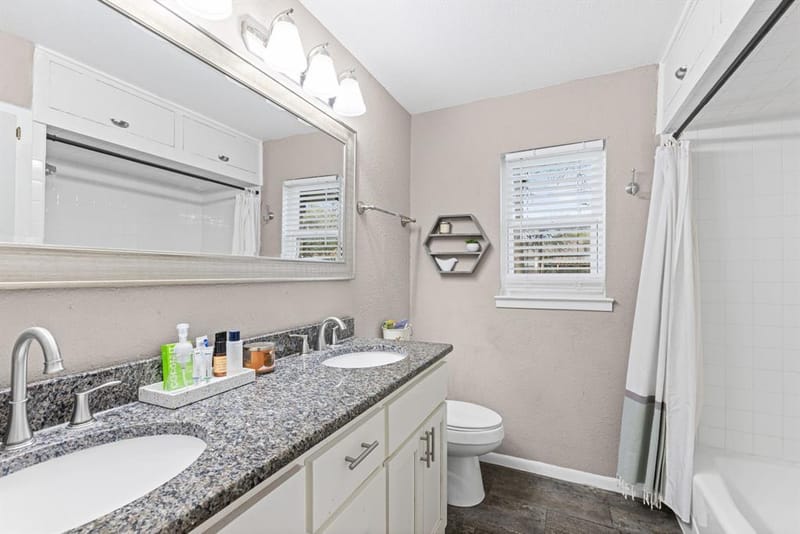 942 Longfellow Street, Waco TX 76710 - Photo 15