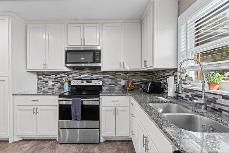 942 Longfellow Street, Waco TX 76710 - Photo 8