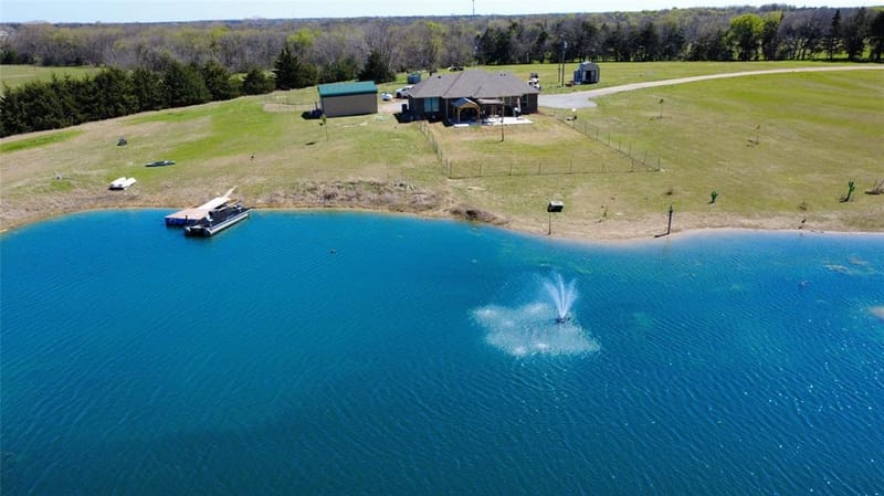 884 County Road 2900, Dodd City TX 75438