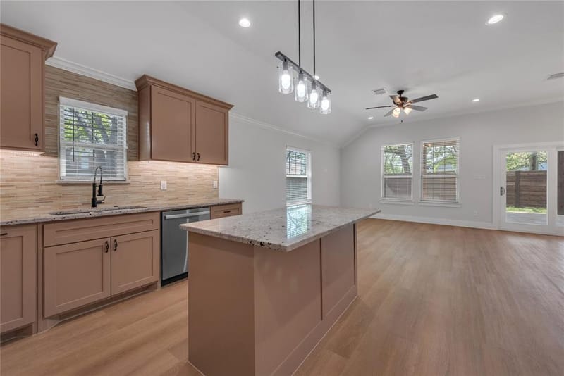 326 S Main Street, Cedar Hill TX 75104 - Photo 15