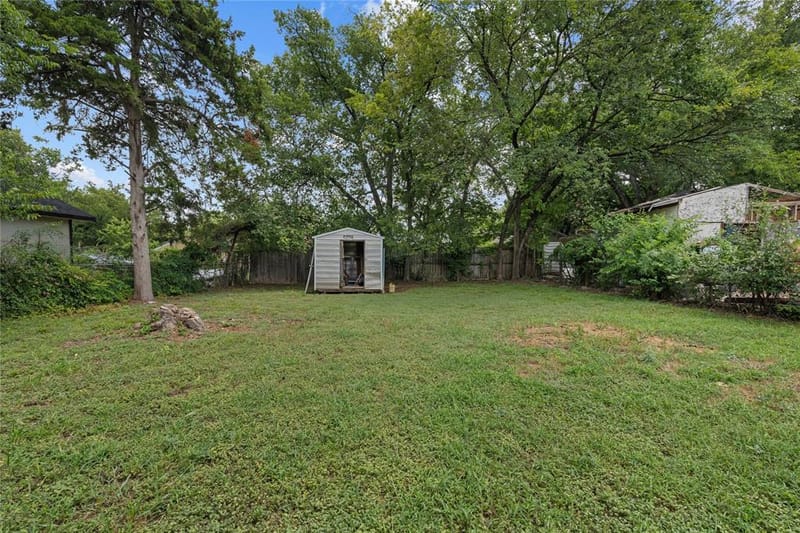 1212 Mclean Avenue, Dallas TX 75211 - Photo 9