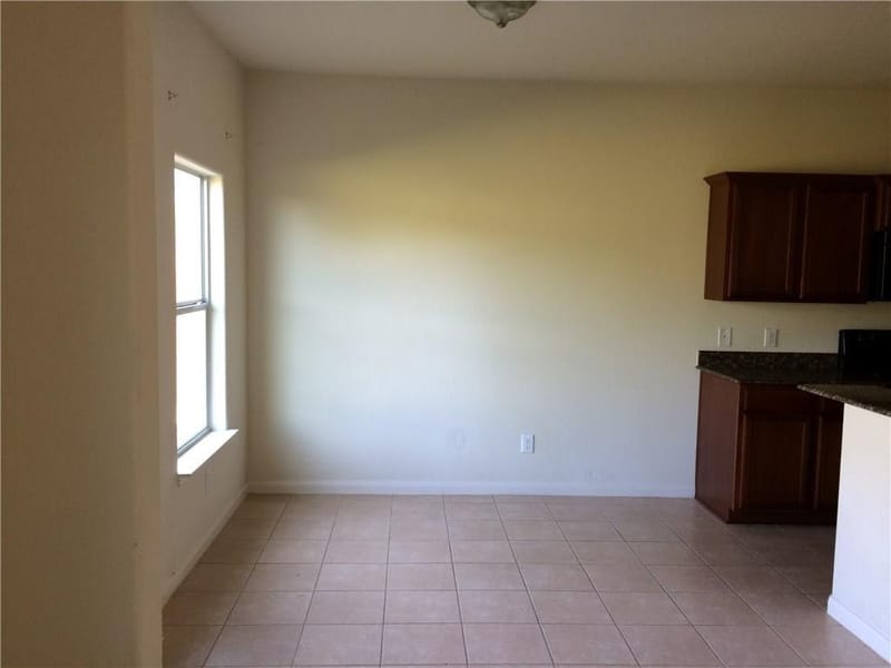 196 Dodge City Trail, Newark TX 76071 - Photo 3