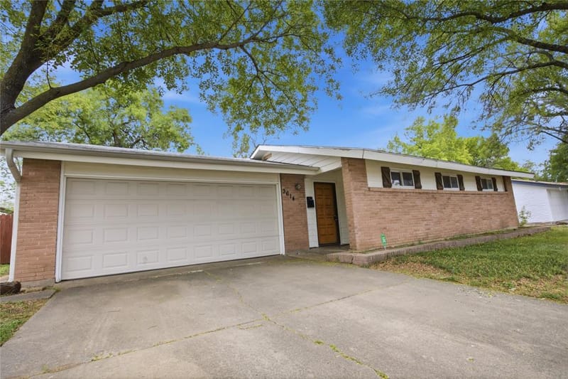3614 Windsor Street, Irving TX 75062 - Photo 2