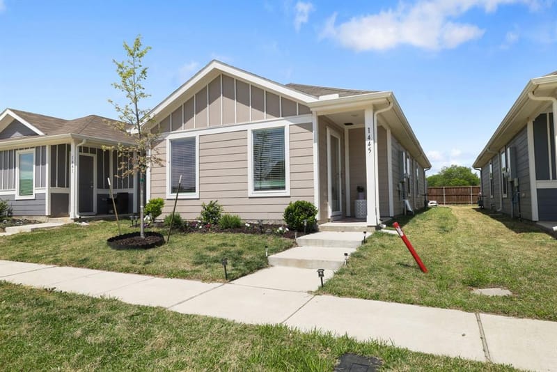 1445 Sterling Way, Ferris TX 75125 - Photo 5