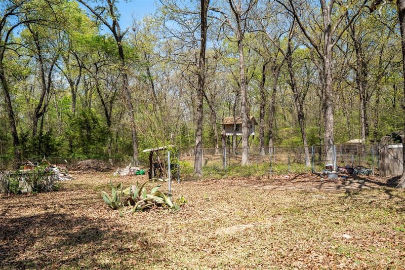 375 County Road 45080, Powderly TX 75473 - Photo 16