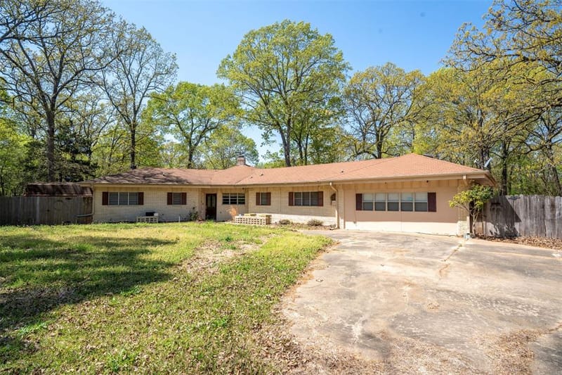 375 County Road 45080, Powderly TX 75473