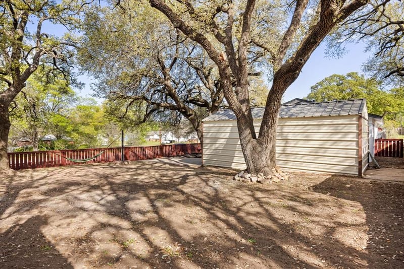 602 E 4th Street, Weatherford TX 76086 - Photo 27