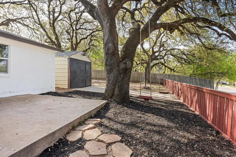602 E 4th Street, Weatherford TX 76086 - Photo 21