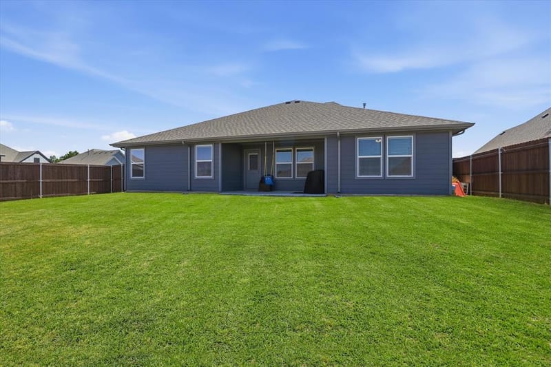 4028 Cornerstone Circle, Granbury TX 76048 - Photo 33