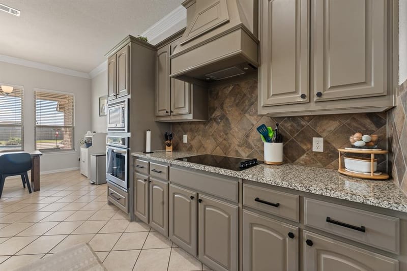 7925 Grassland Drive, Godley TX 76044 - Photo 13