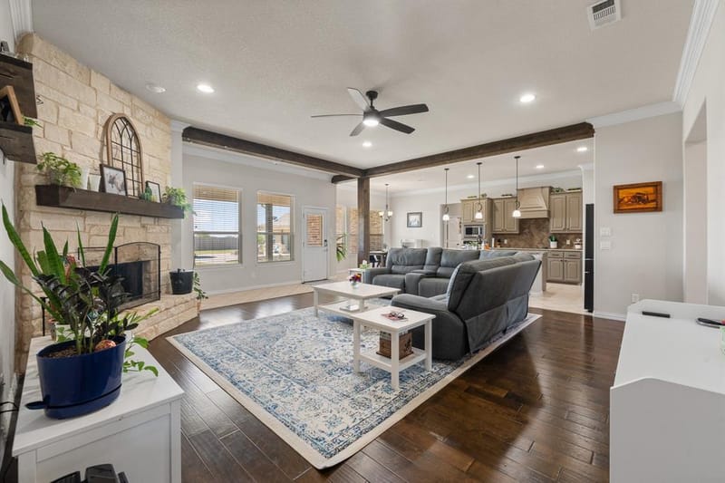 7925 Grassland Drive, Godley TX 76044 - Photo 3