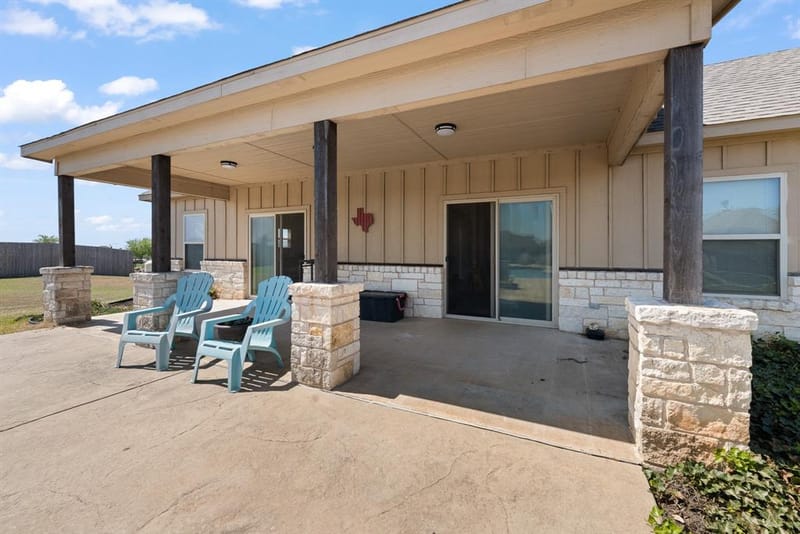 7925 Grassland Drive, Godley TX 76044 - Photo 32