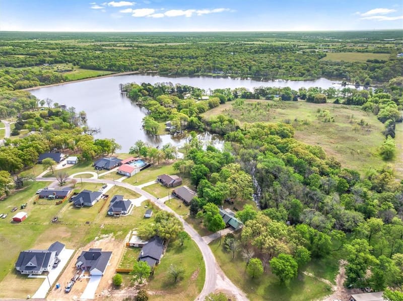 190 Westshore Drive, Wills Point TX 75169 - Photo 2