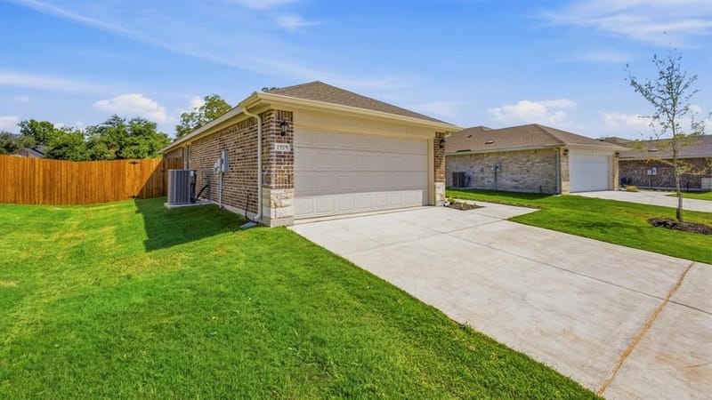 1919 Glory Drive, Bonham TX 75418 - Photo 3