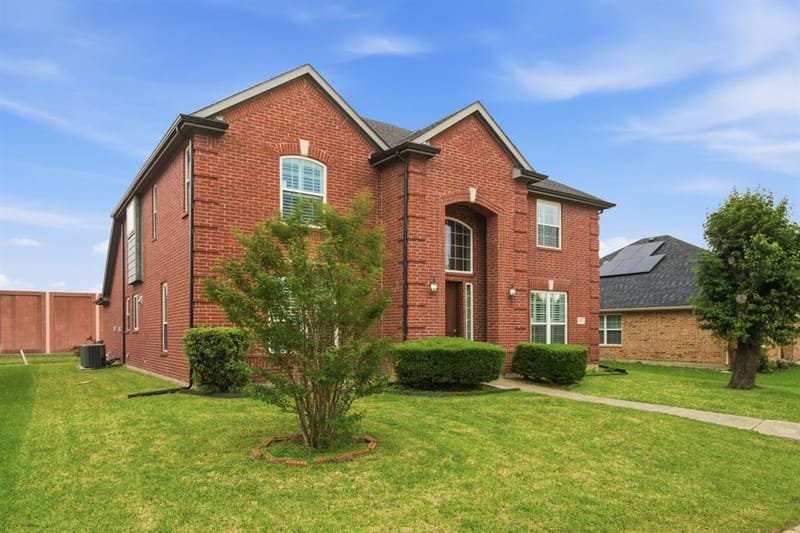 3852 Harrison Drive, Carrollton TX 75010 - Photo 2