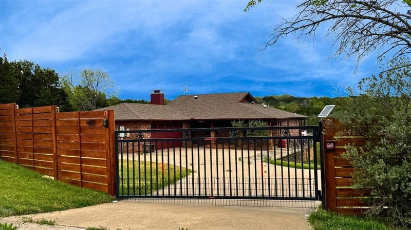 4601 Steepleridge Trail, Granbury TX 76048 - Photo 5
